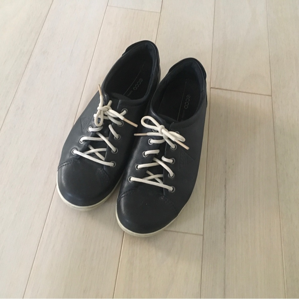 Ecco Sneakers athletic shoes